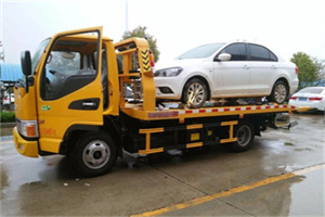 秦皇岛附近拖车救援24小时服务热线